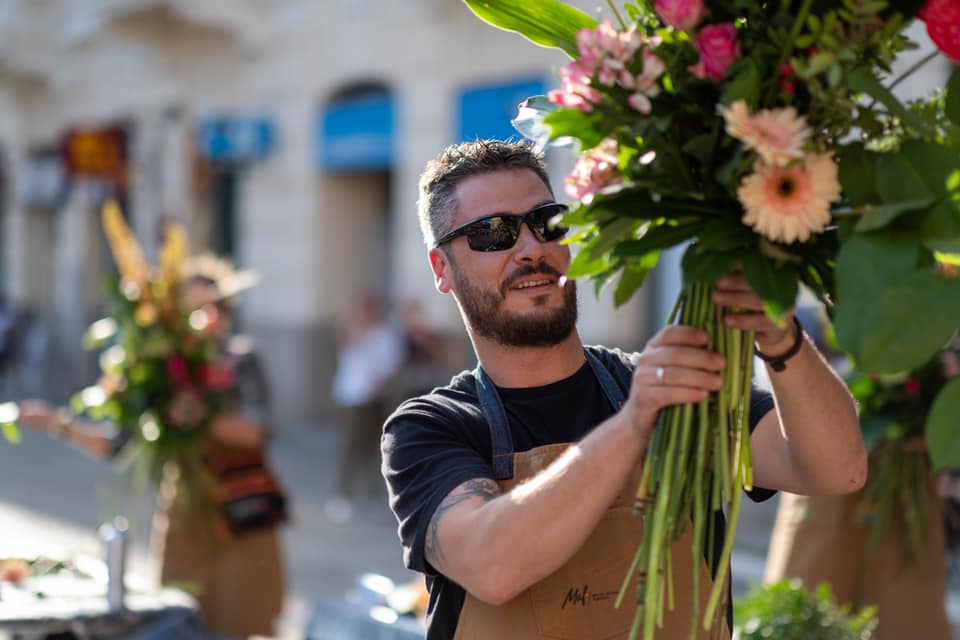 Antonio Jesús Vázquez, mejor artesano florista de España. 