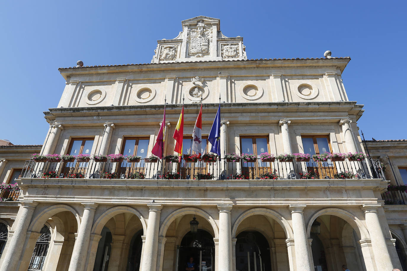 Fotos: Nuevo acceso de autoridades y visitas institucionales al ayuntamiento de San Marcelo