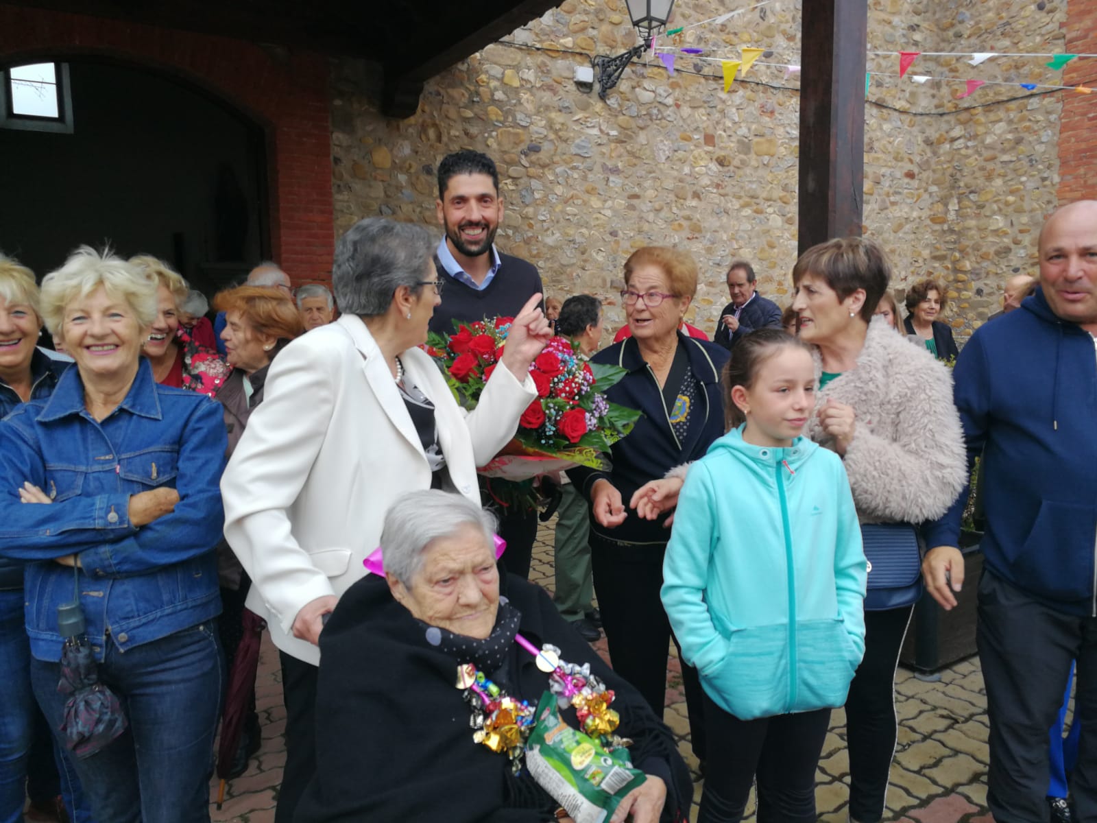 Fotos: Llamas de la Ribera celebra los 100 años la &#039;Tía Engracia&#039;