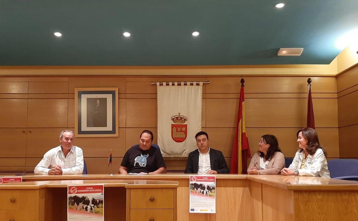 La Cámara de Comercio acerca la formación en agroecología a través del programa Agroterra en Villamanín y Prioro