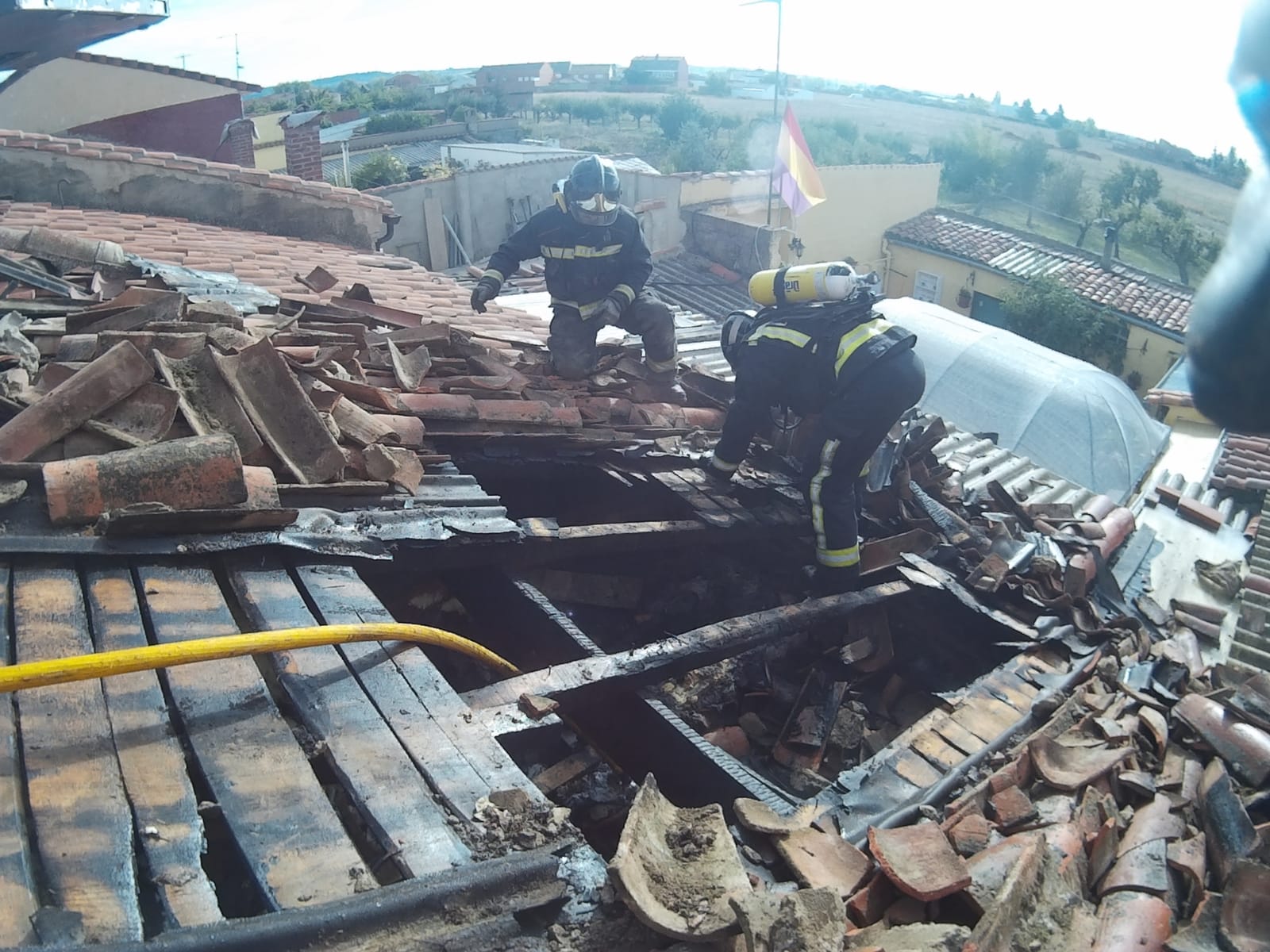 Fotos: Incendio en una casa de Armunia