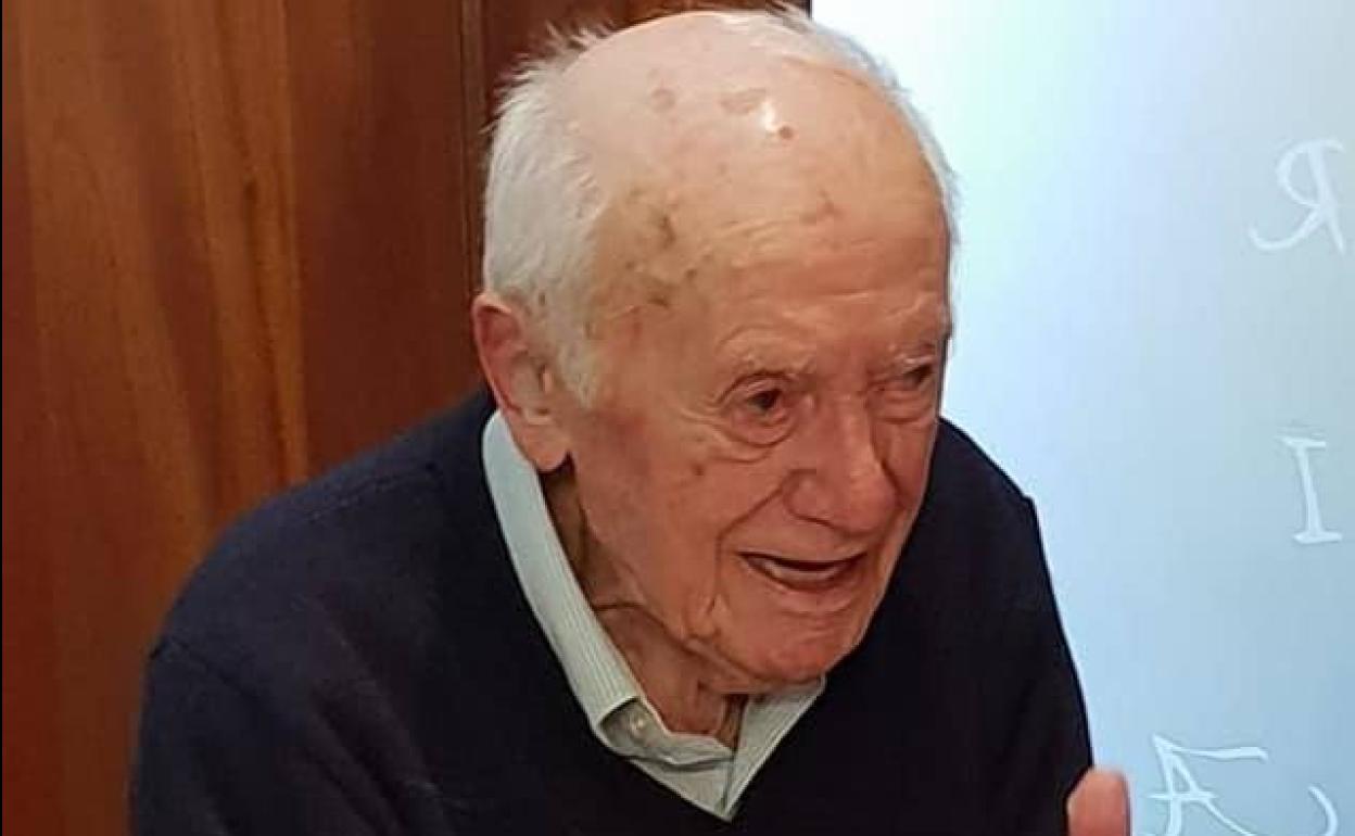 San Millán de los Caballeros 'sopla' 100 velas junto a su vecino centenario