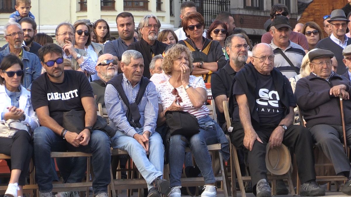 Fotos: Corro de lucha leonesa de San Froilán a los pies de la Catedral