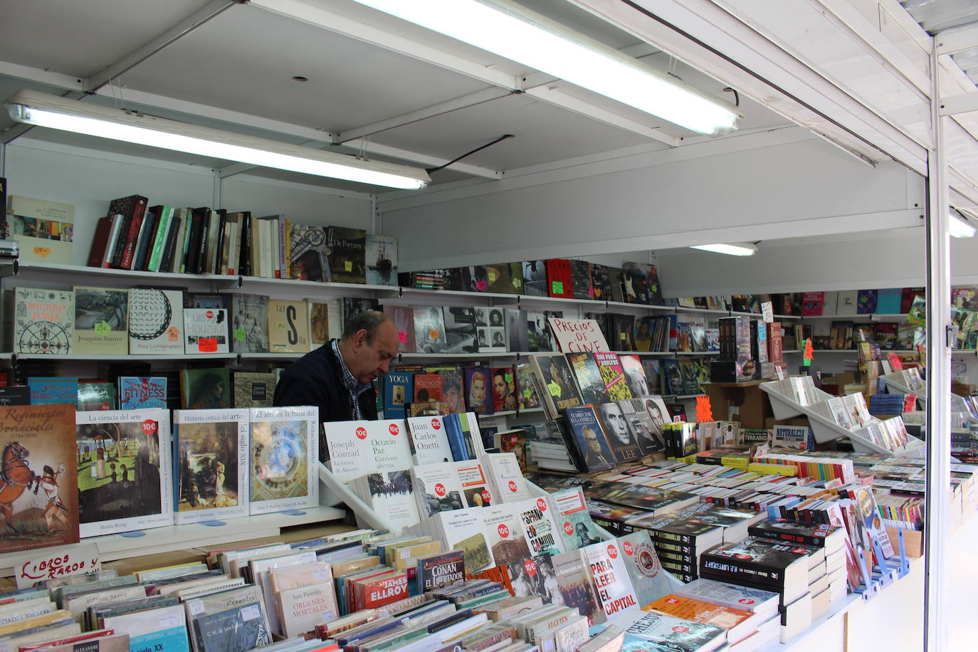 Fotos: Feria del Libro de Antiguo y de Ocasión