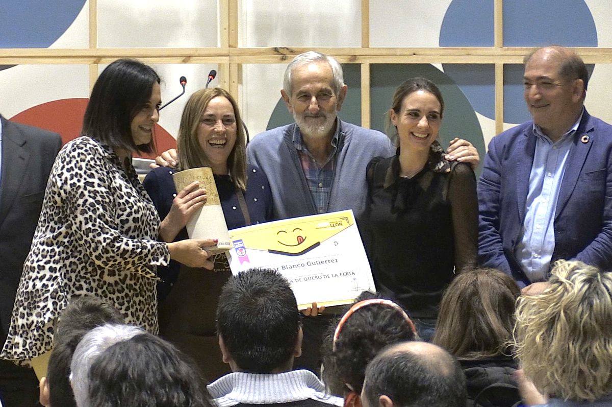 Fotos: Premios y reconocimientos en la Clausura de la Feria de los Productos de León