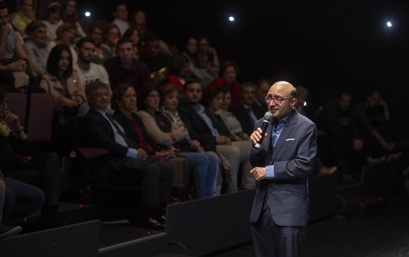 Fotos: Conferencia del actor Jesús Vidal organizada por Unicaja Banco en Valladolid