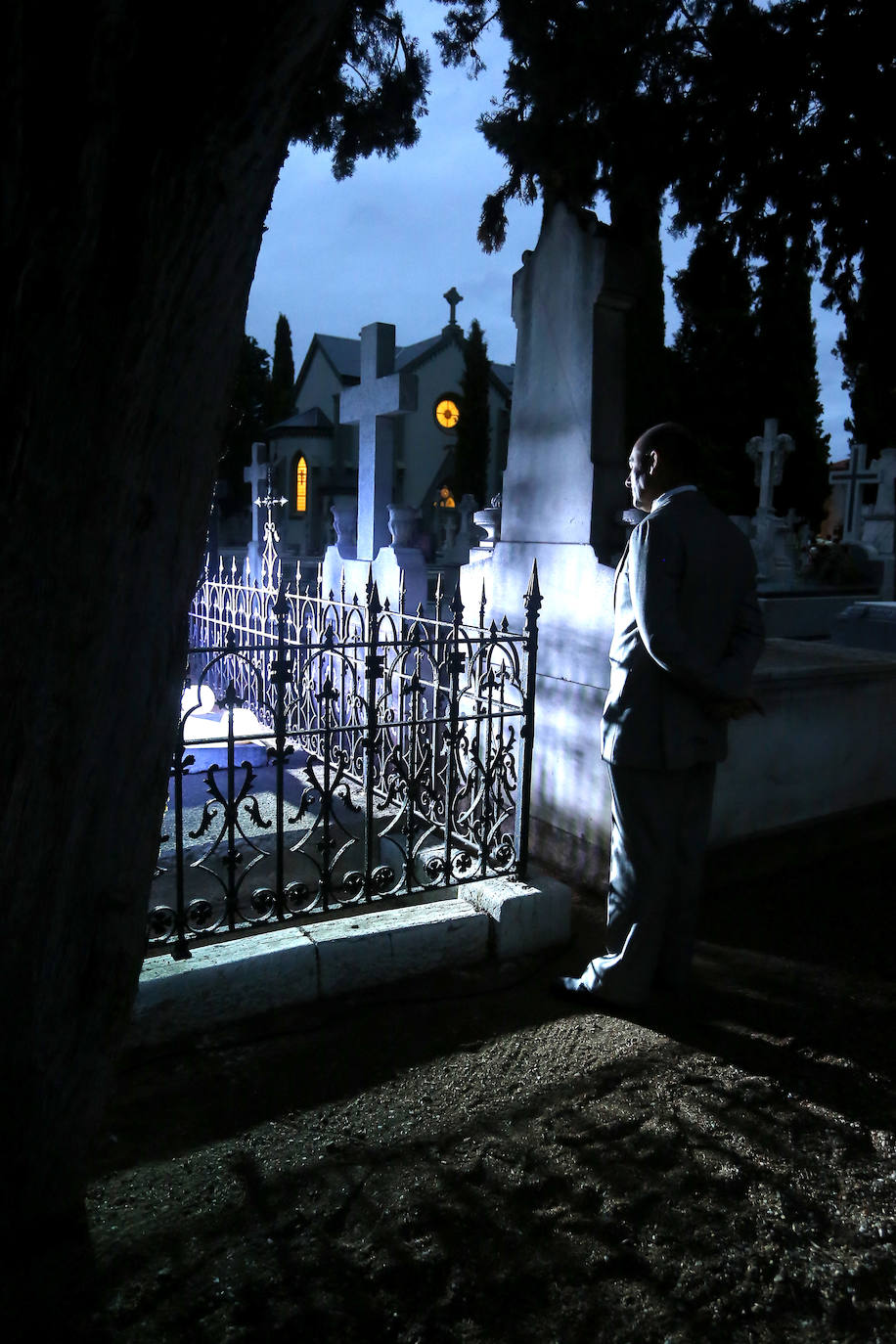 Fotos: Ruta cultural y teatralizada por el cementerio de León