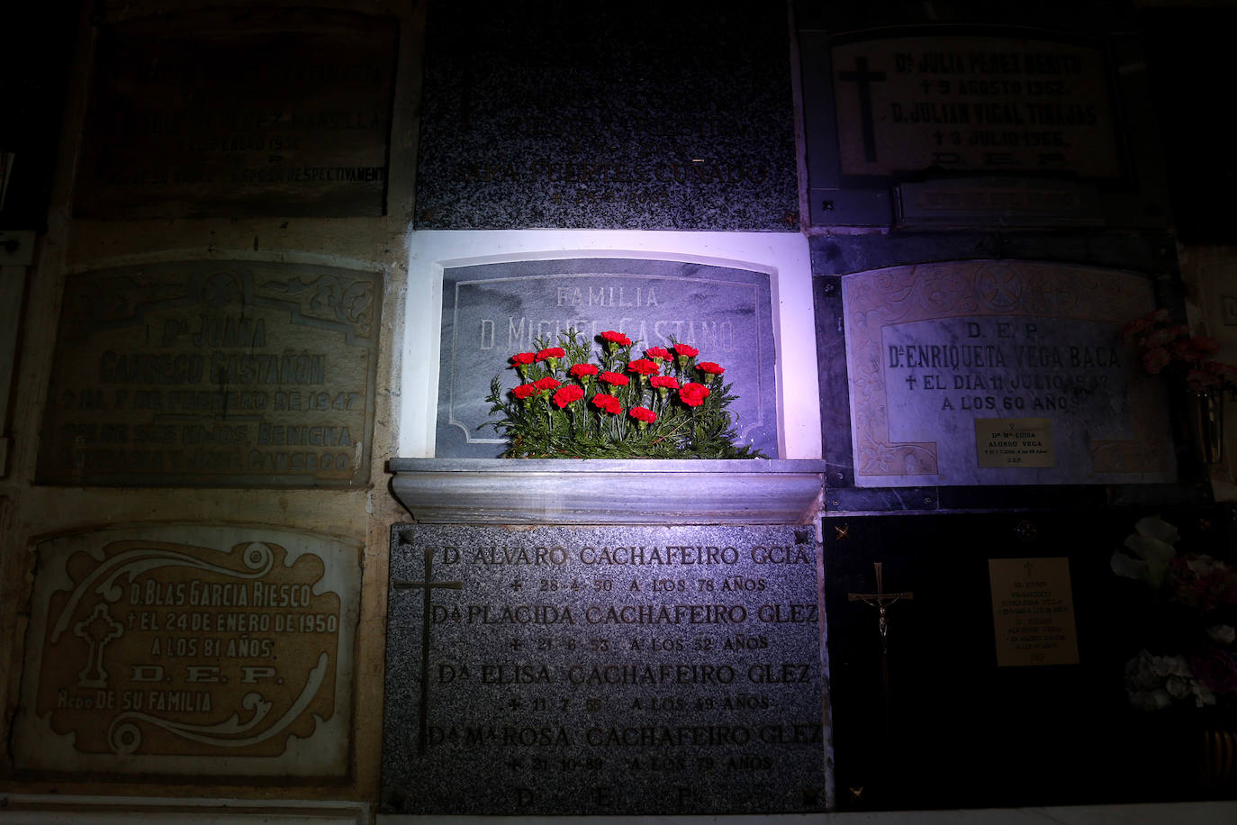 Fotos: Ruta cultural y teatralizada por el cementerio de León