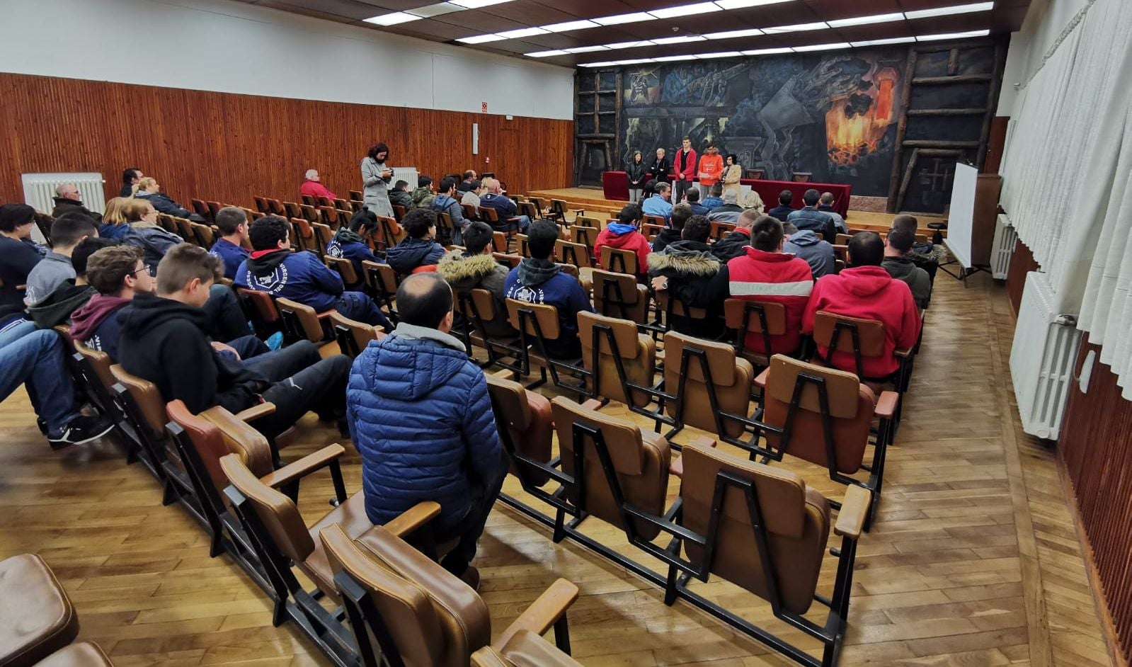 Fotos: El CIFP de La Robla pelea por su supervivencia