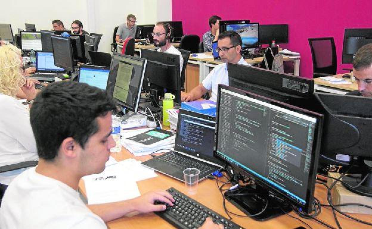 Nueve de cada diez empresas de más de 10 empleados utiliza medidas de seguridad TIC en León