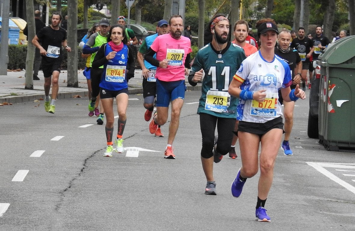 León se ha convertido de nuevo en el escenario para una gran cita del atletismo. Brillantes 10 kilómetros en la ciudad.