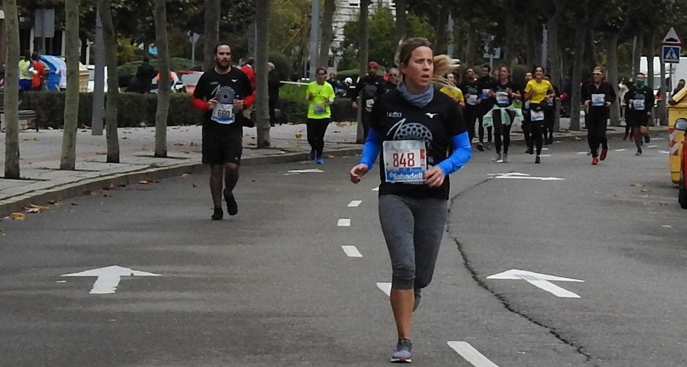 León se ha convertido de nuevo en el escenario para una gran cita del atletismo. Brillantes 10 kilómetros en la ciudad.