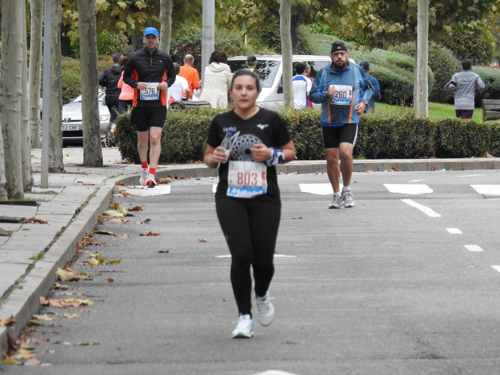 León se ha convertido de nuevo en el escenario para una gran cita del atletismo. Brillantes 10 kilómetros en la ciudad.