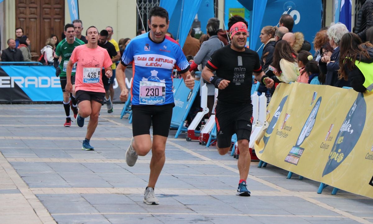 Fotos: La meta de los 10km Ciudad de León