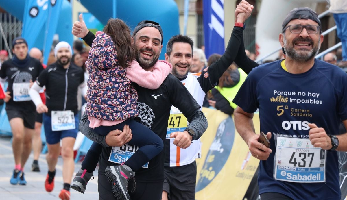 Fotos: La meta de los 10km Ciudad de León