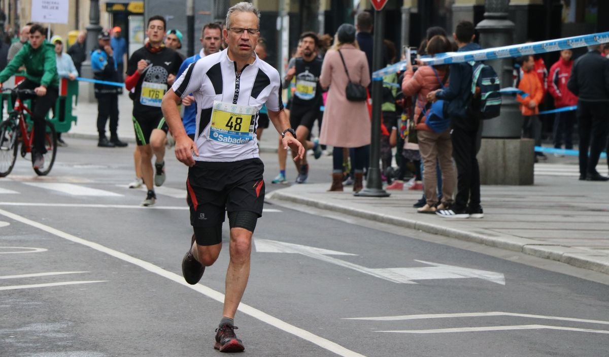 Fotos: Los 10km de León, a su paso por Ordoño II