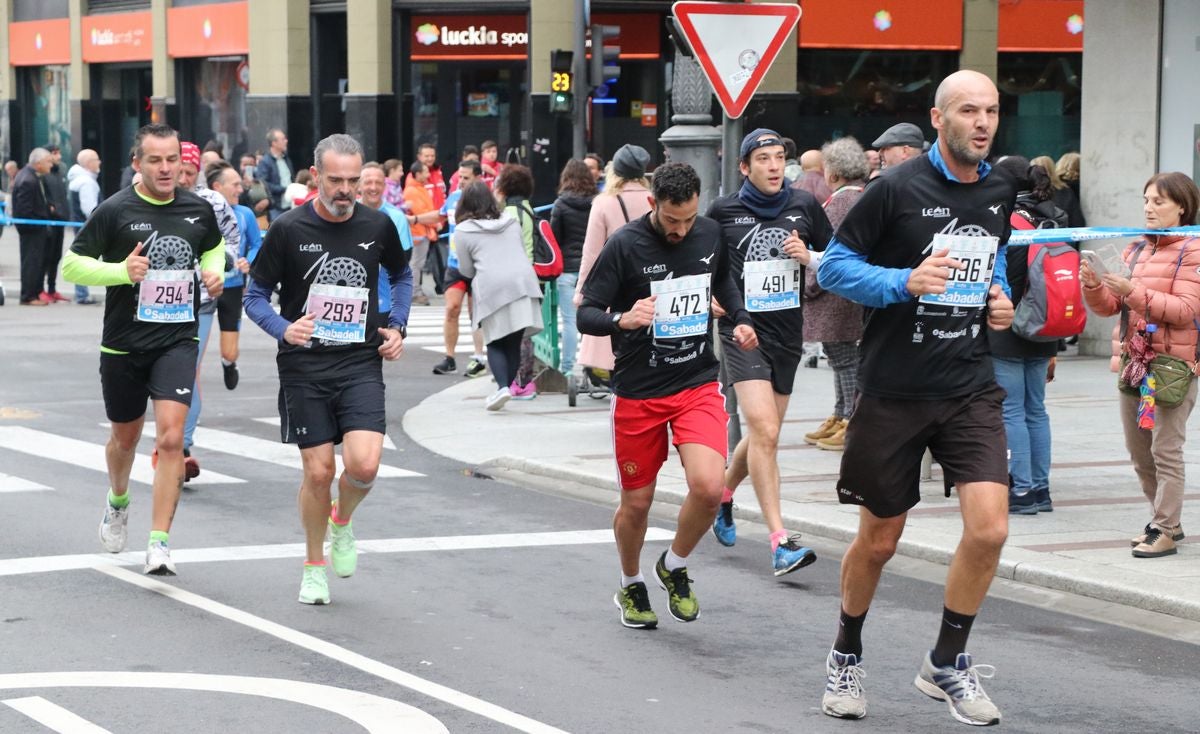 Fotos: Los 10km de León, a su paso por Ordoño II