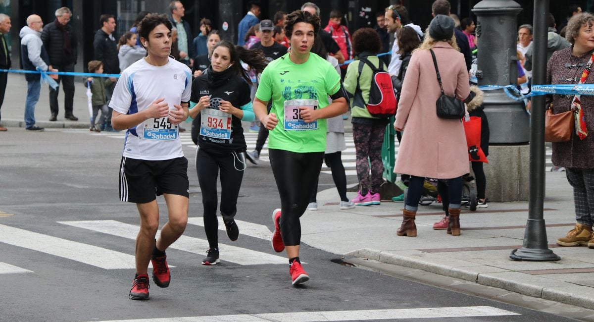 Fotos: Los 10km de León, a su paso por Ordoño II