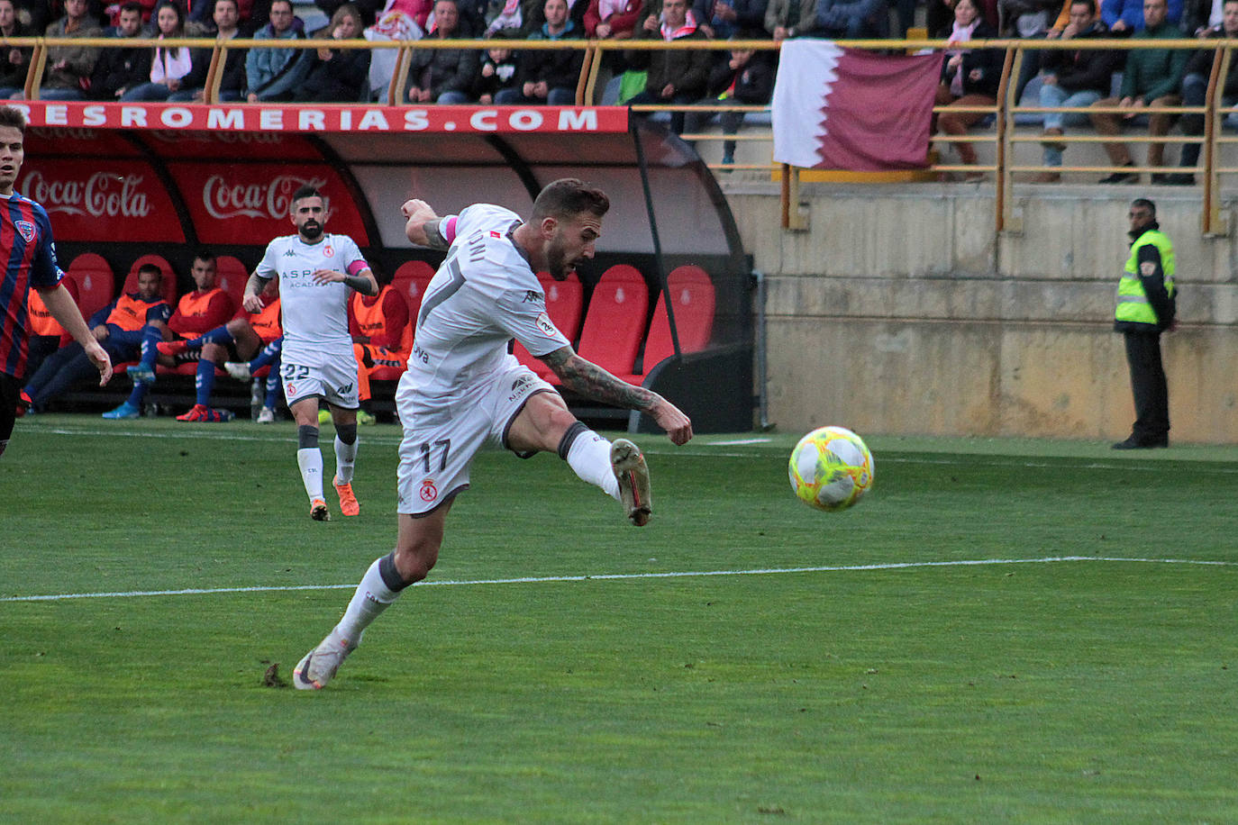 La Cultural se midió al SD Leioa en la décima jornada del campeonato nacional de liga en el grupo II de Segunda División B.