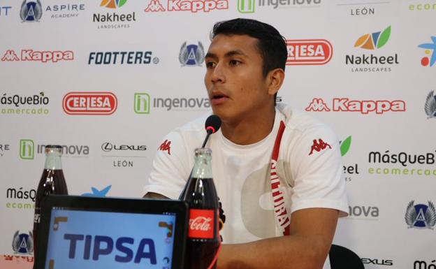 Roberto Carlos Fernández, en sala de prensa.