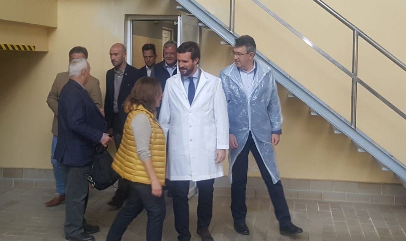 Casado se compromete con León: «España necesita otro presidente leonés pero uno que no deje tres millones de parados».