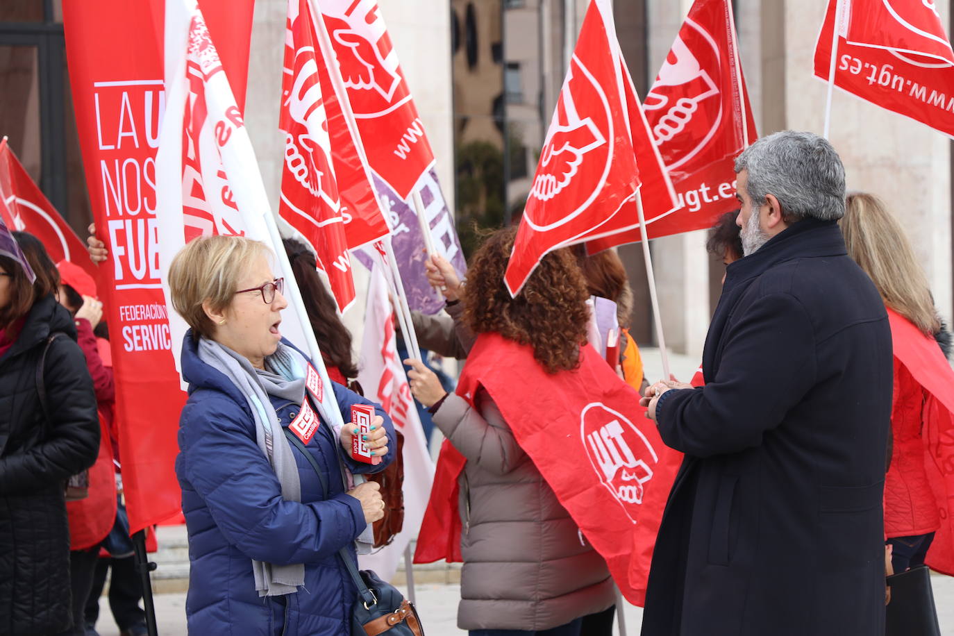 Los sindicatos de los empleados públicos reivindican que la Junta de Castilla y León devuelva los derechos a los 15.000 funcionarios de la provincia.