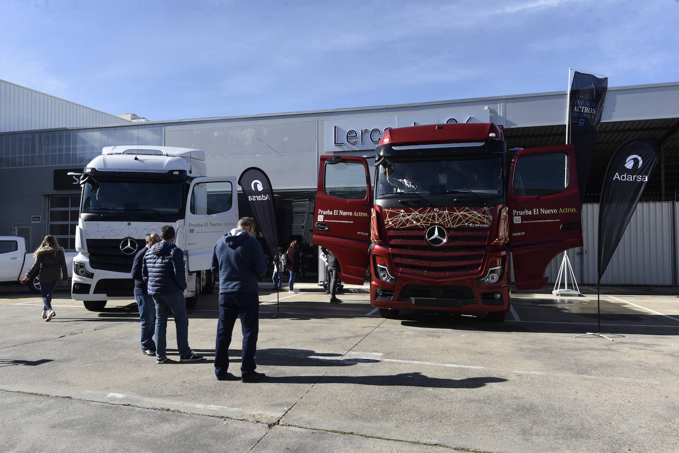 El Concesionario Oficial Mercedes-Benz ha presentado el nuevo Actros 5, el nuevo buque insignia de Mercedes-Benz Trucks que cuenta con más de 60 innovaciones respecto al anterior modelo.