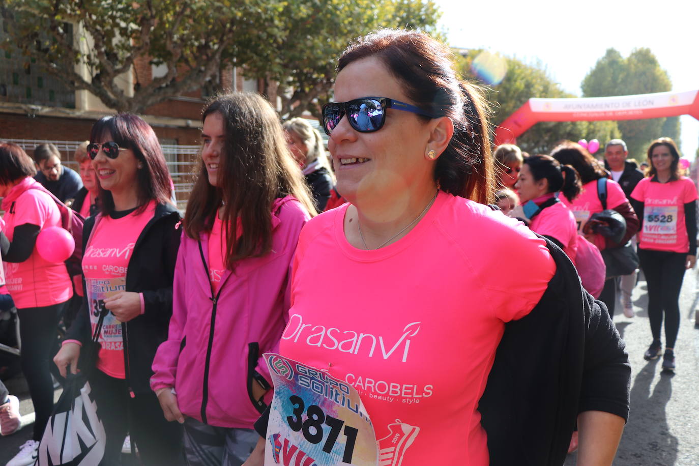 La ciudad de León acoge una nueva carrera de la lucha contra el cáncer de mama.