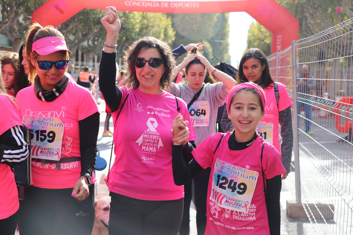 La ciudad de León acoge una nueva carrera de la lucha contra el cáncer de mama.