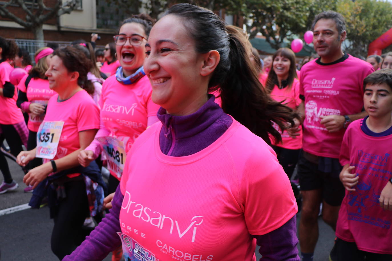 La ciudad de León acoge una nueva carrera de la lucha contra el cáncer de mama.