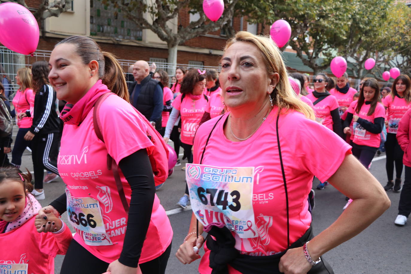 La ciudad de León acoge una nueva carrera de la lucha contra el cáncer de mama.