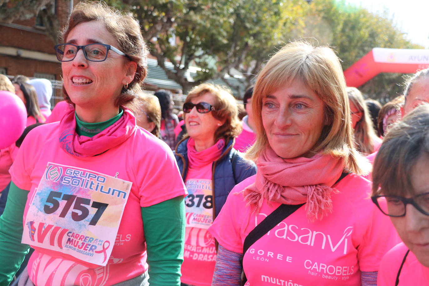 La ciudad de León acoge una nueva carrera de la lucha contra el cáncer de mama.