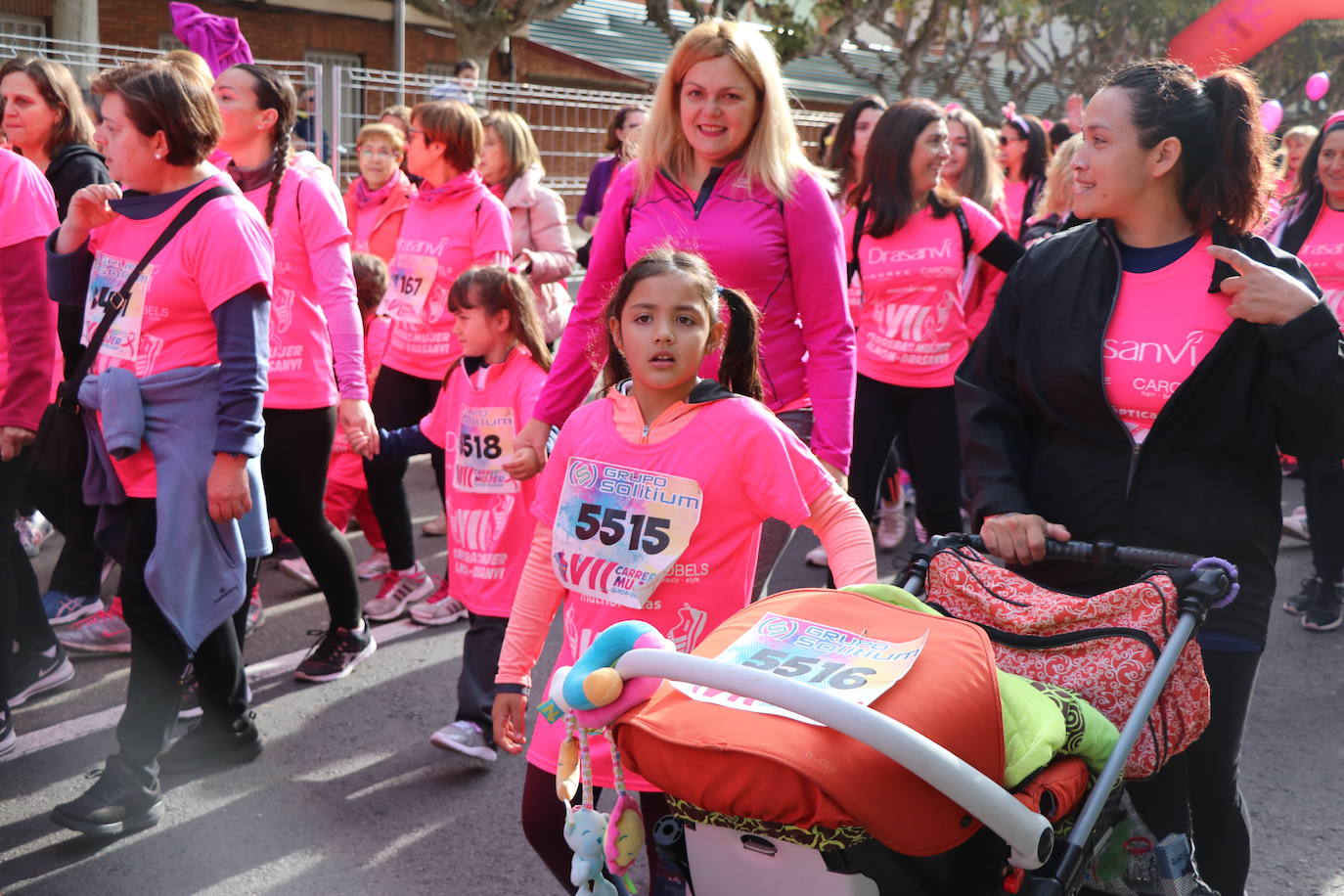 La ciudad de León acoge una nueva carrera de la lucha contra el cáncer de mama.
