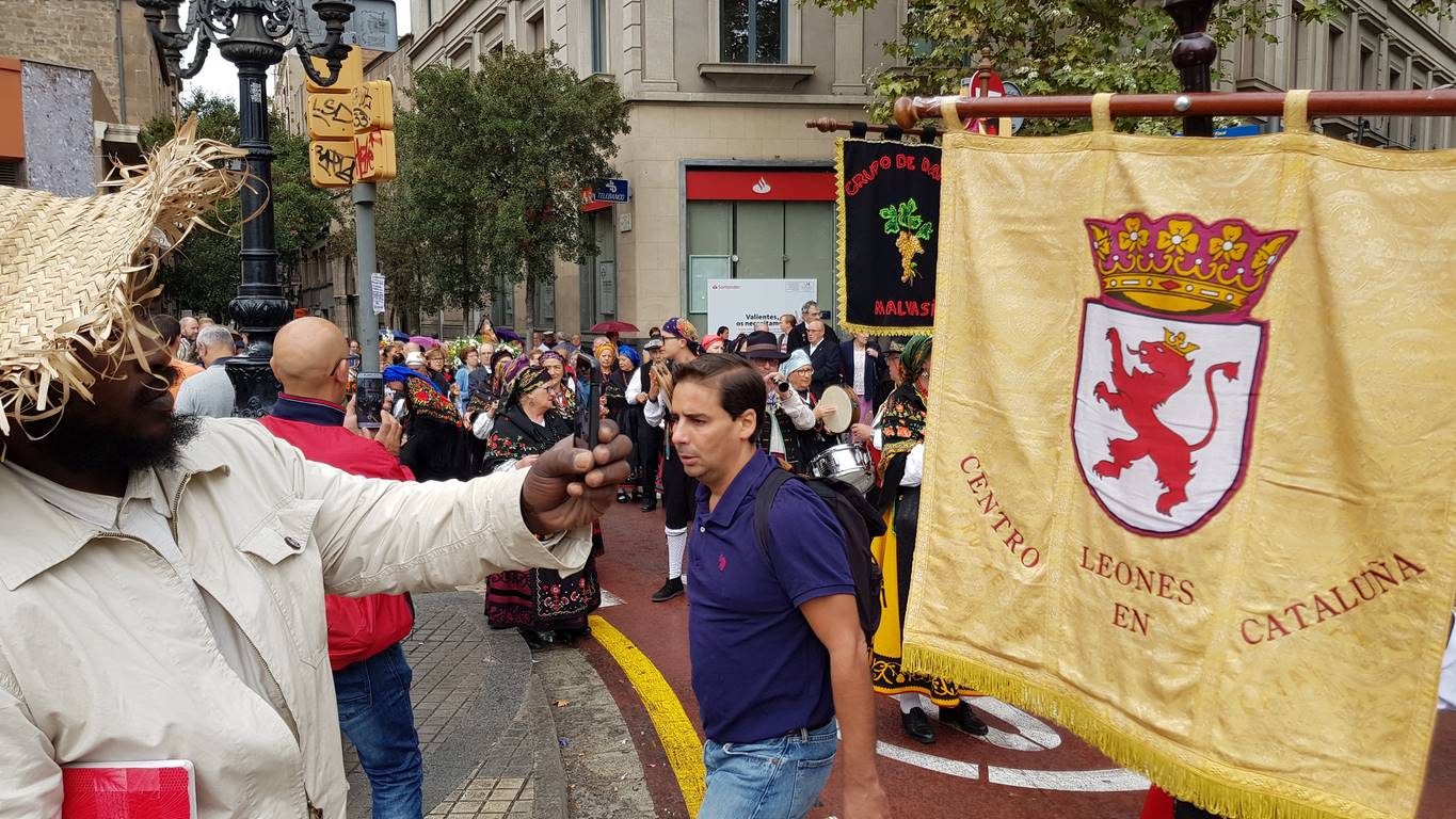 León pierde una de sus mejores embajadas y cierra la 'Casa de León' en Barcelona por la falta de apoyo institucional. En las fotografías, actos conmemorativos en 2018.