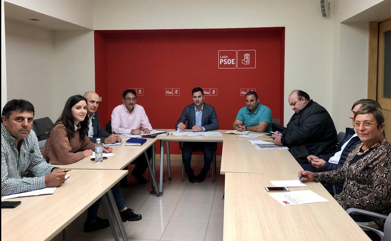 Reunión del PSOE con representantes agrarios.