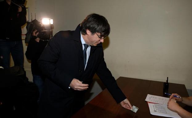 La justicia belga aplaza al 16 de diciembre la vista sobre la extradición de Puigdemont