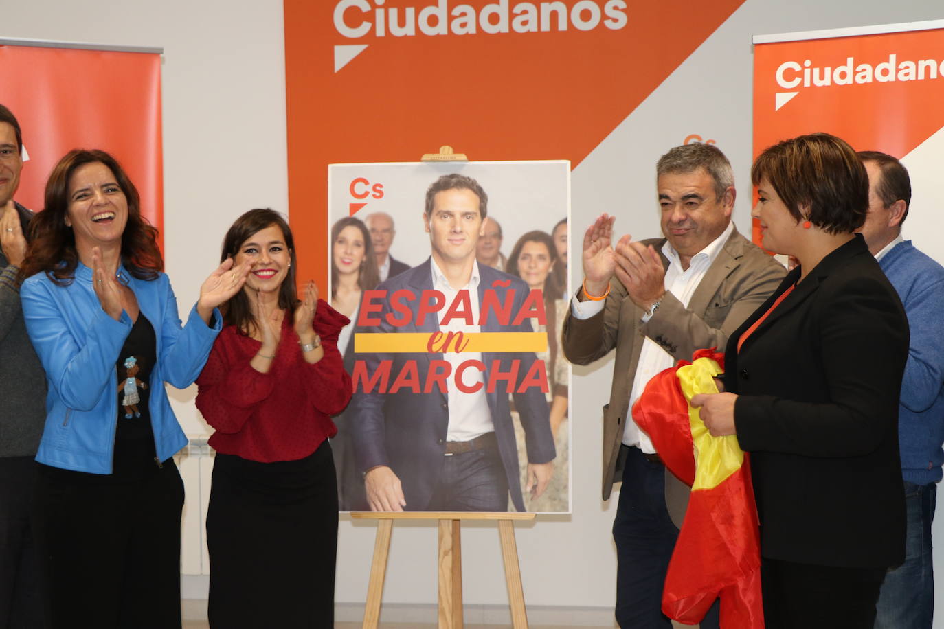 Fotos: Cs León inicia la lucha por mantener su escaño en el Congreso de los Diputados