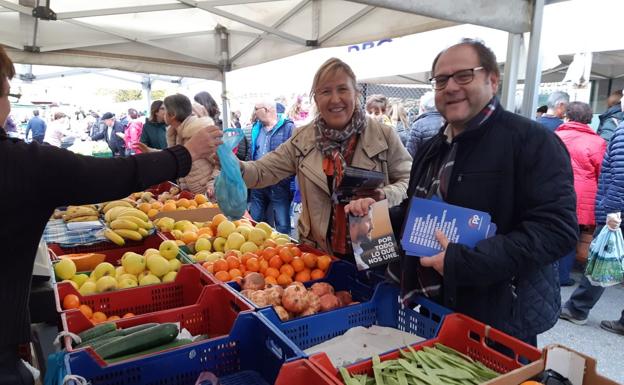 Carmen González Guinda en el mercado del sábado.