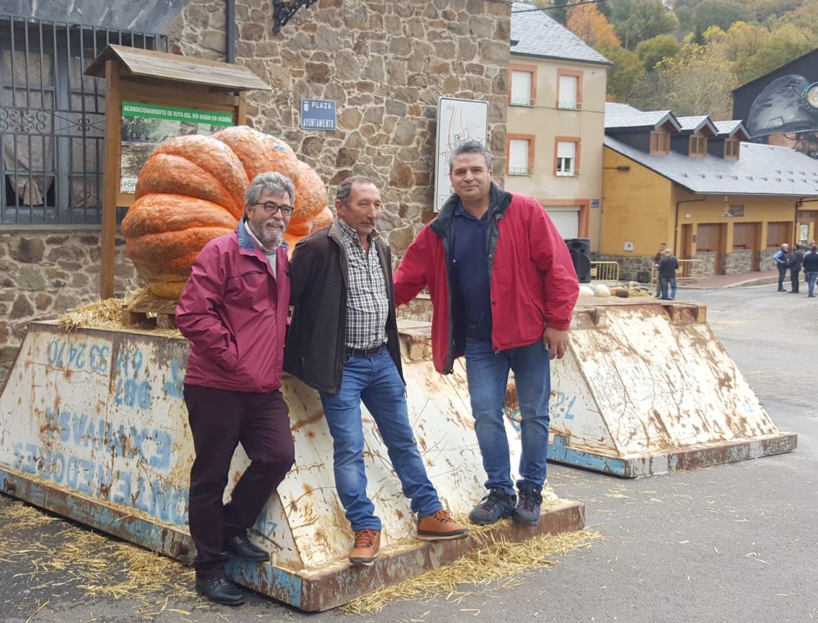 Fotos: En Igüeña, si saben dar calabazas