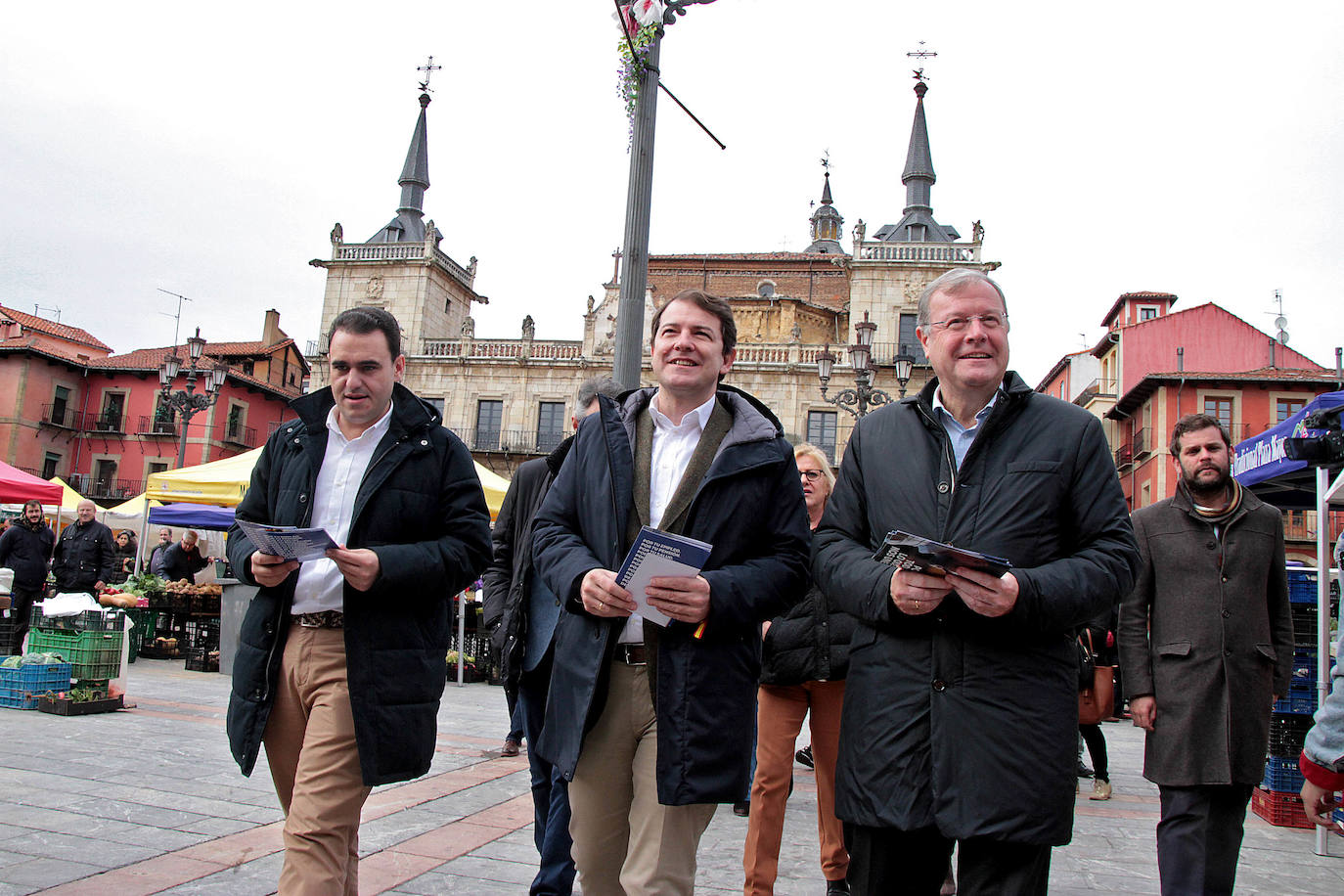 Fotos: Alfonso Fernández Mañueco protagoniza el acto de campaña del PP