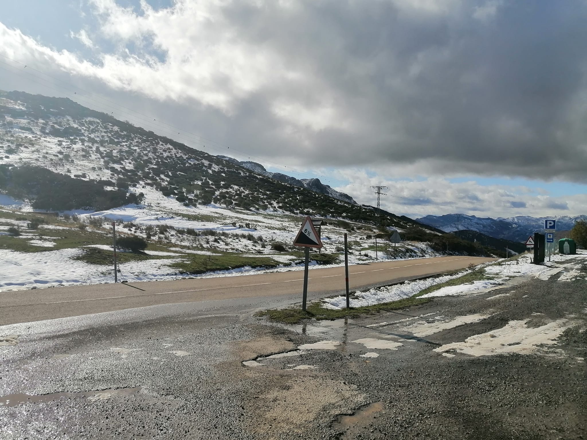 Fotos: La nieve, un manto blanco sobre la provincia leonesa