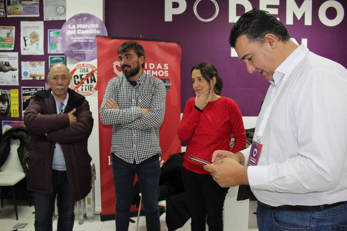 Fotos: Unidas Podemos sigue el recuento de las Elecciones Generales