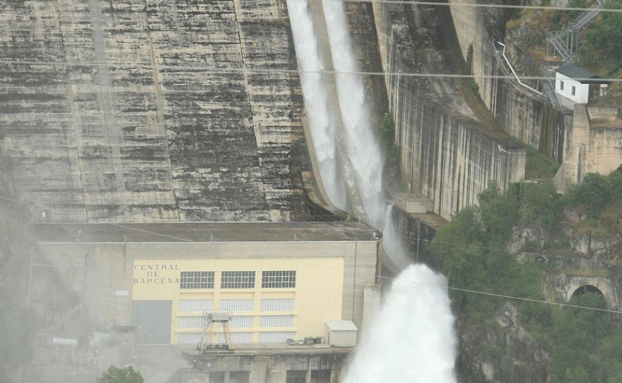 Confederación invierte 278.000 euros en la central hibroeléctrica de Toral. 