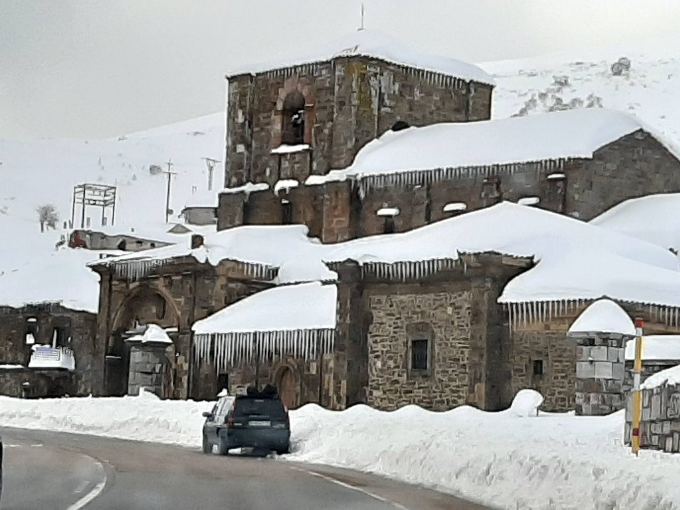 Fotos: Un paisaje invernal en León