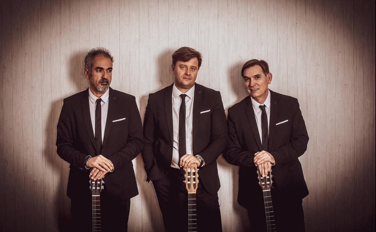 El trío Bohemia lleva este sábado su repertorio de boleros y folclore