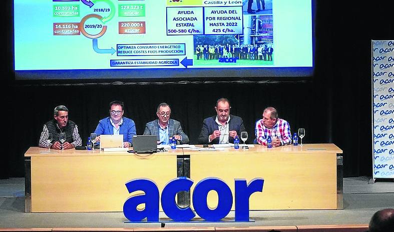 Responsables de Acor en la junta de ayer en Valladolid. 