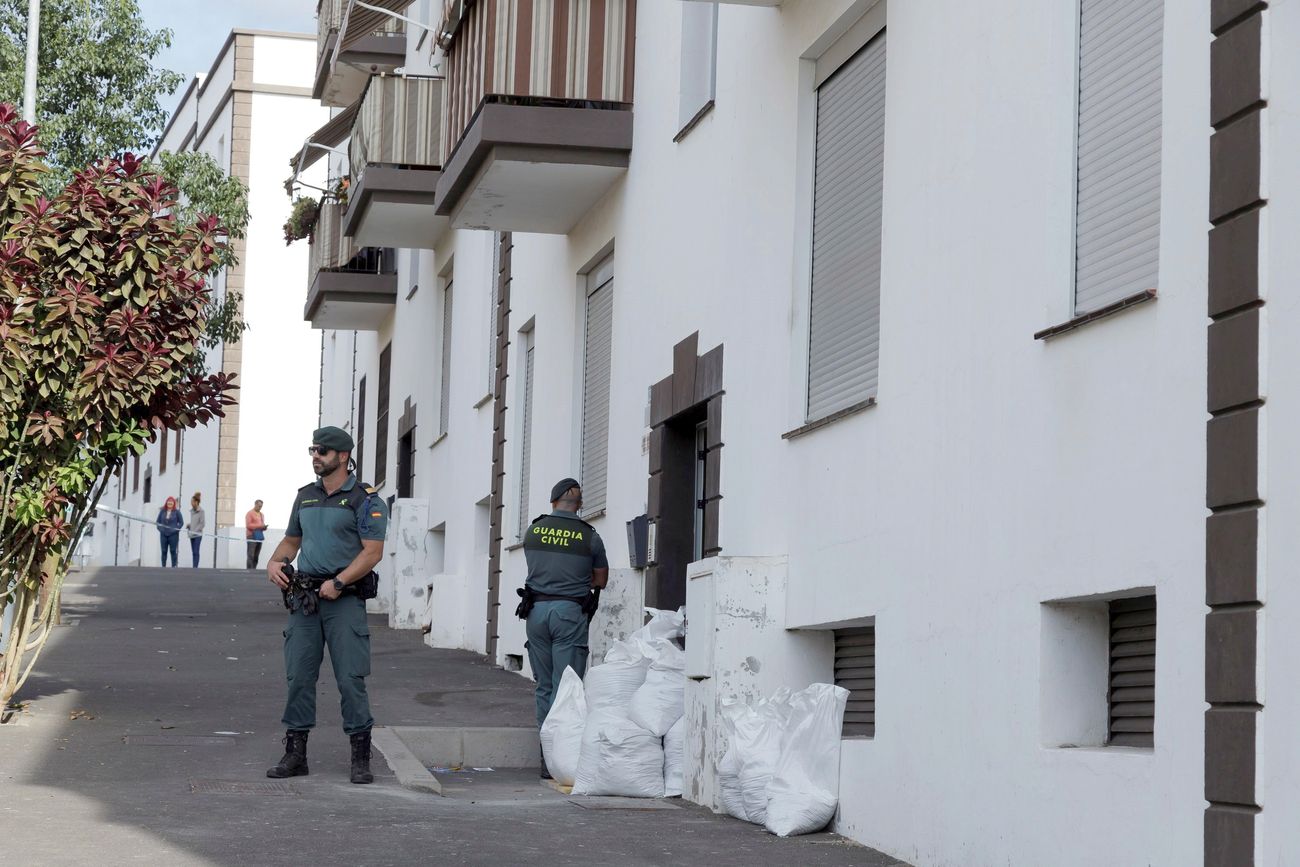 Una joven leonesa es asesinada en Tenerife por su pareja sentimental.