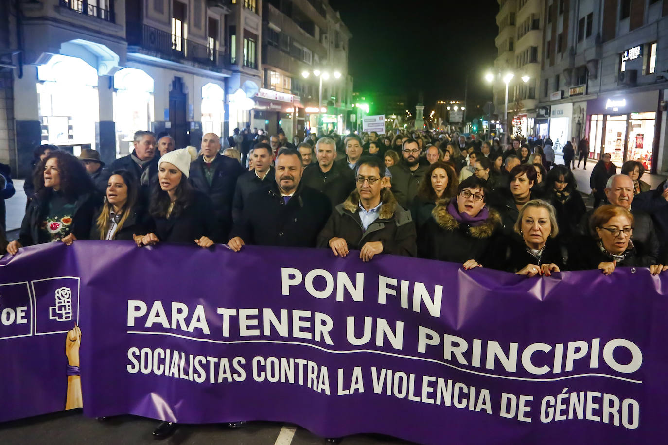 Fotos: Manifestación por el Día Internacional Contra la Violencia Machista