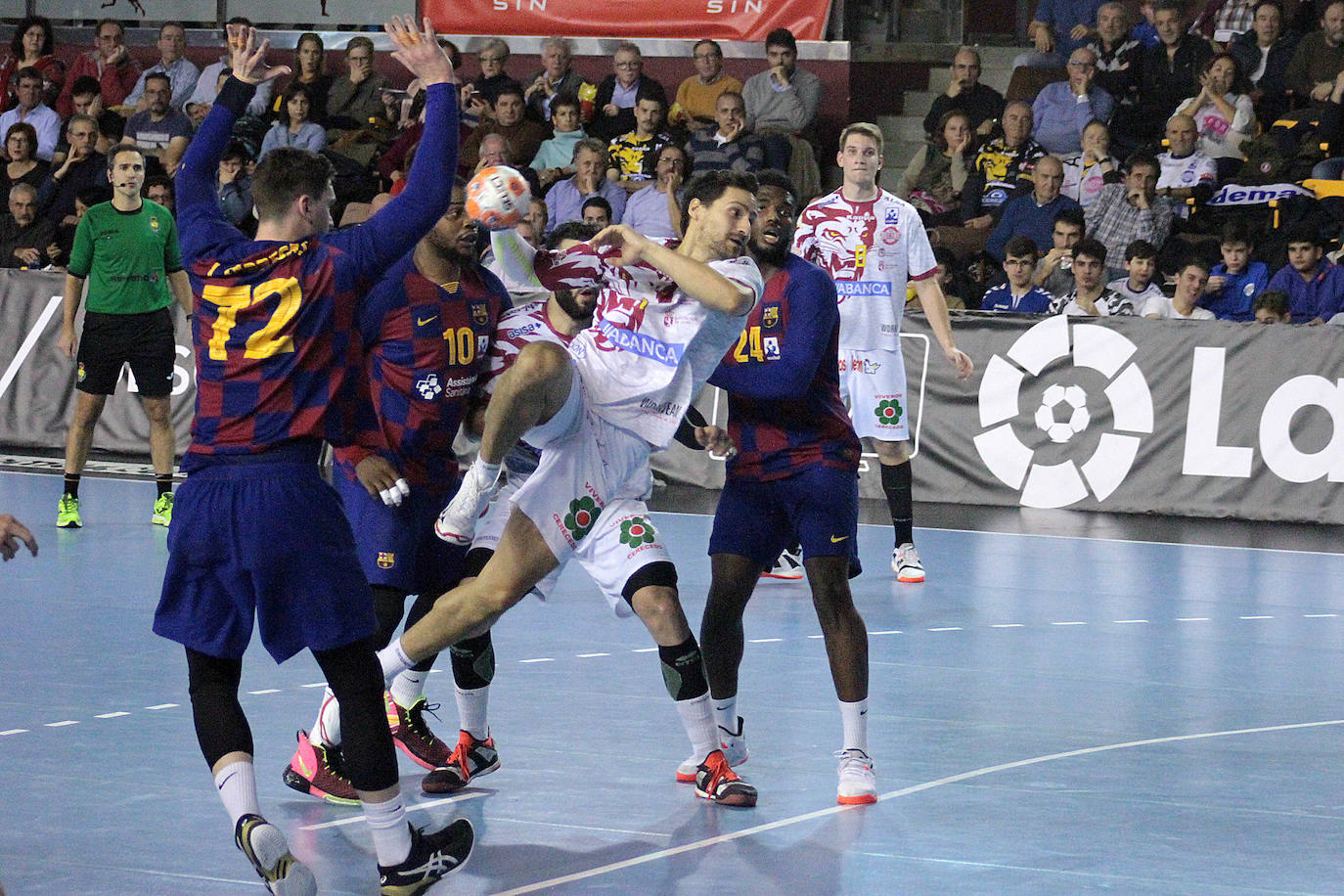 Fotos: Las imágenes del Abanca Ademar-Barça