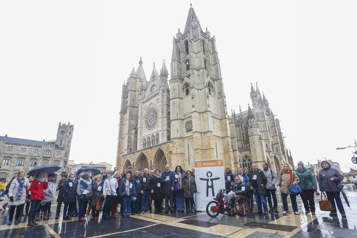 Fotos: Presentación del símbolo internacional de la discapacidad orgánica